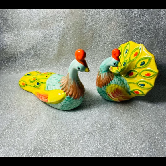 Pier 1 Imports Peacock Salt & Pepper Shakers - Picture 2 of 6